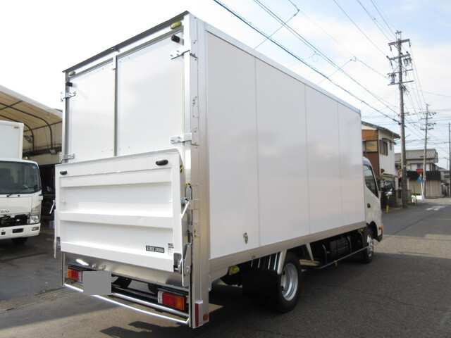 日野デュトロアルミバン小型（2t・3t）[写真04]