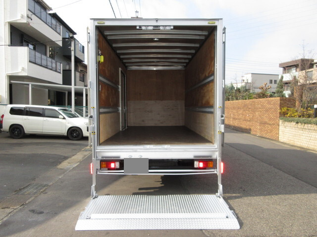 日野デュトロアルミバン小型（2t・3t）[写真09]