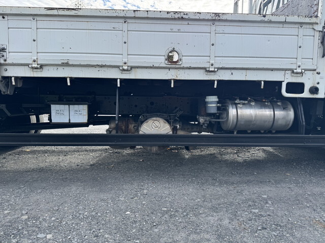 三菱ふそうファイター平ボディ中型（4t）[写真15]