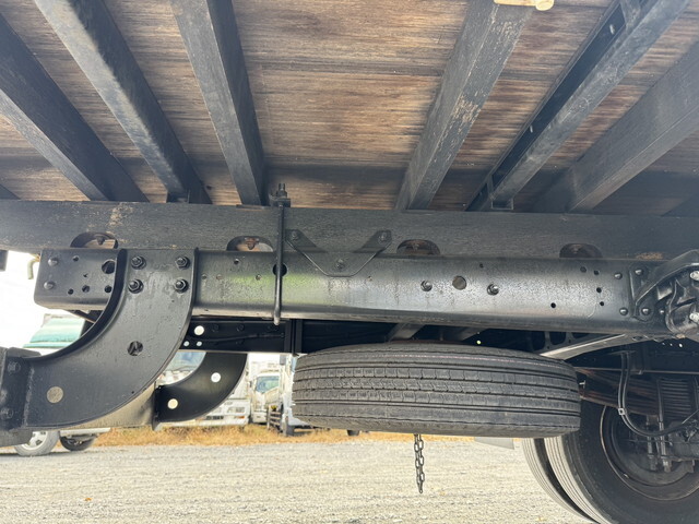 三菱ふそうファイター平ボディ中型（4t）[写真17]