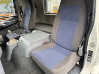 三菱ふそうファイター平ボディ中型（4t）[写真29]