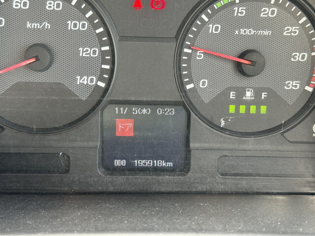 三菱ふそうファイター平ボディ中型（4t）[写真30]