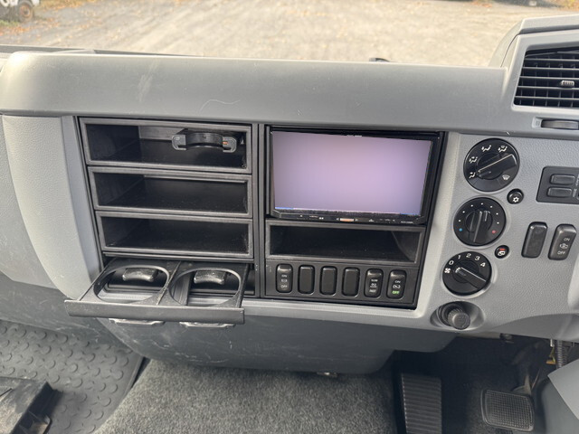 三菱ふそうファイター平ボディ中型（4t）[写真32]