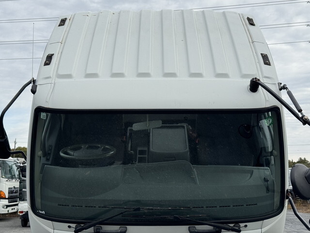 三菱ふそうファイター平ボディ中型（4t）[写真38]