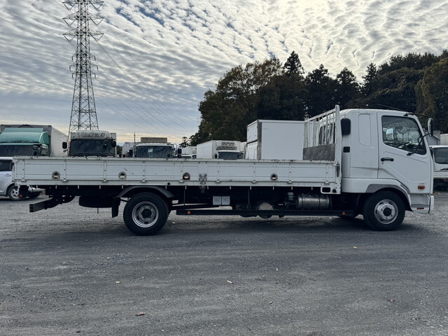 三菱ふそうファイター平ボディ中型（4t）[写真06]