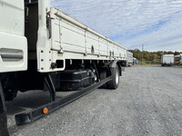 三菱ふそうファイター平ボディ中型（4t）[写真08]