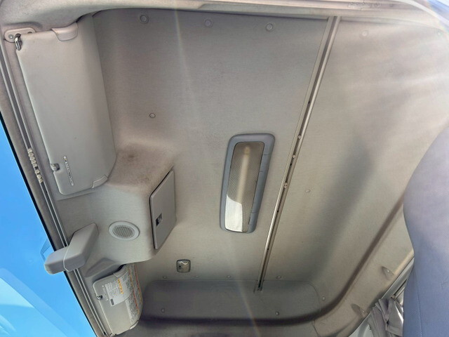 いすゞギガトレーラーヘッド（トラクターヘッド）大型（10t）[写真14]