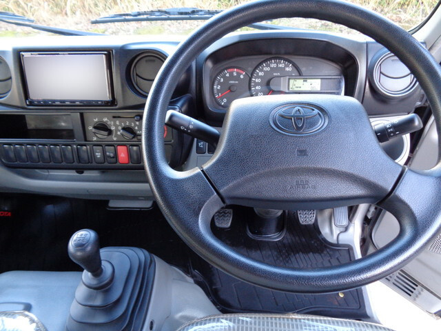 トヨタその他の車種平ボディ小型（2t・3t）[写真33]