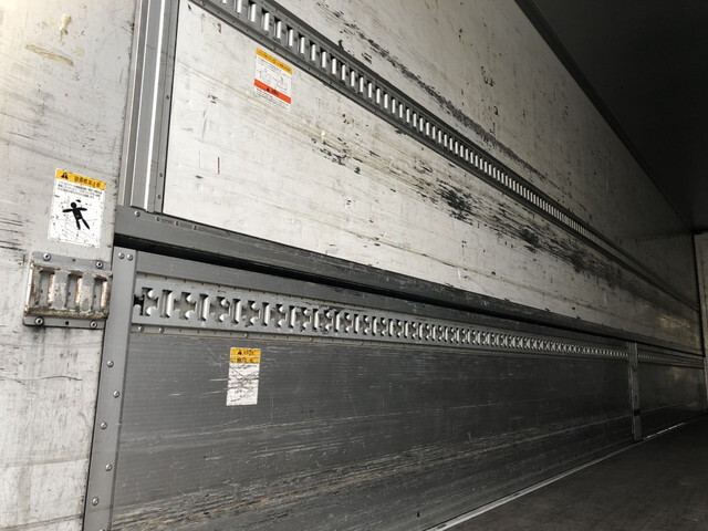 三菱ふそうスーパーグレートパネルウイング大型（10t）[写真12]