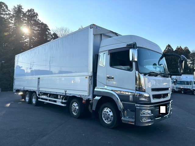 三菱ふそうスーパーグレートパネルウイング大型（10t）[写真03]