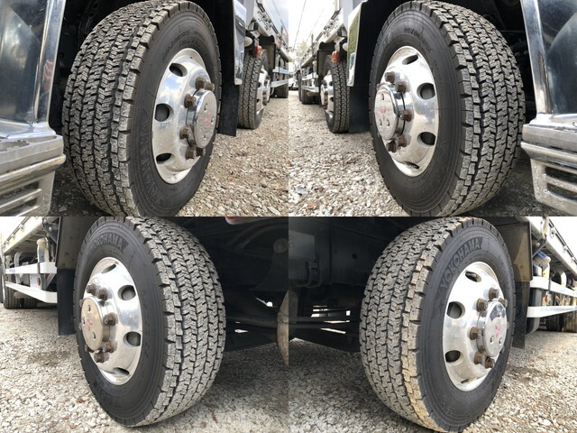 三菱ふそうスーパーグレートパネルウイング大型（10t）[写真40]