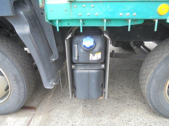 いすゞギガアルミブロック大型（10t）[写真10]