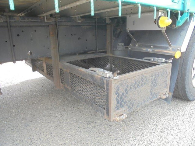 いすゞギガアルミブロック大型（10t）[写真12]