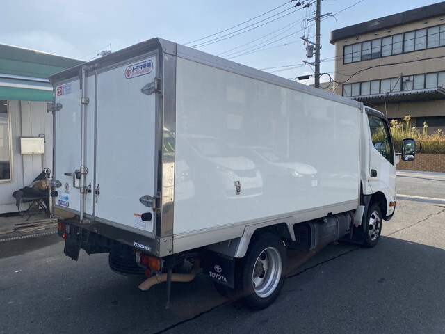 トヨタその他の車種冷凍車（冷蔵車）小型（2t・3t）[写真03]