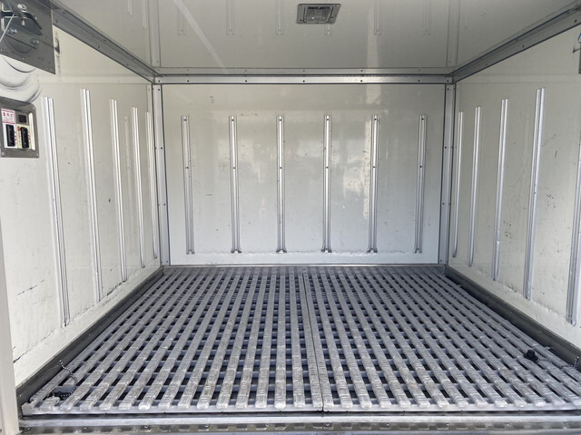 トヨタその他の車種冷凍車（冷蔵車）小型（2t・3t）[写真06]