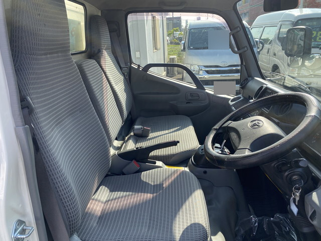 トヨタその他の車種冷凍車（冷蔵車）小型（2t・3t）[写真07]