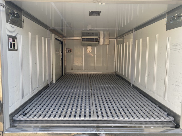 トヨタその他の車種冷凍車（冷蔵車）小型（2t・3t）[写真07]