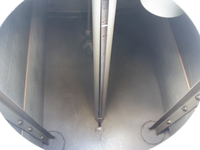 三菱ふそうファイタータンク車（タンクローリー）中型（4t）[写真05]