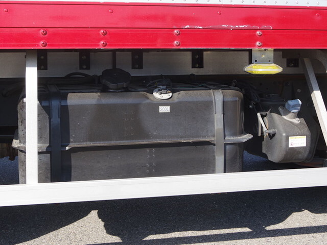 三菱ふそうファイターアルミバン中型（4t）[写真19]