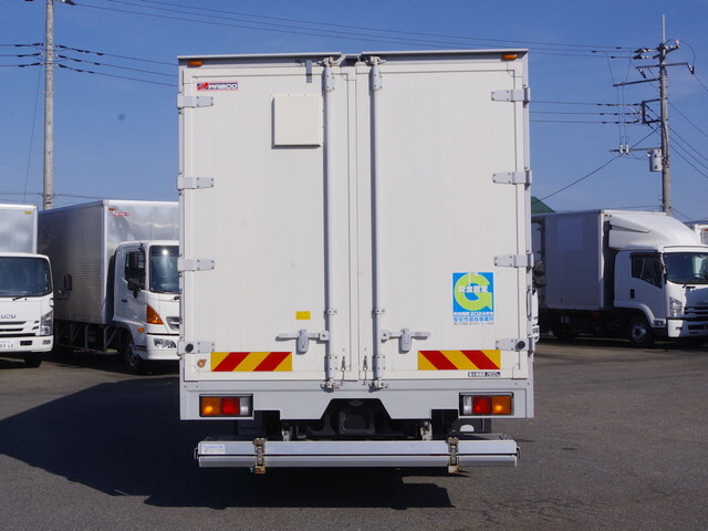 三菱ふそうファイターアルミバン中型（4t）[写真26]