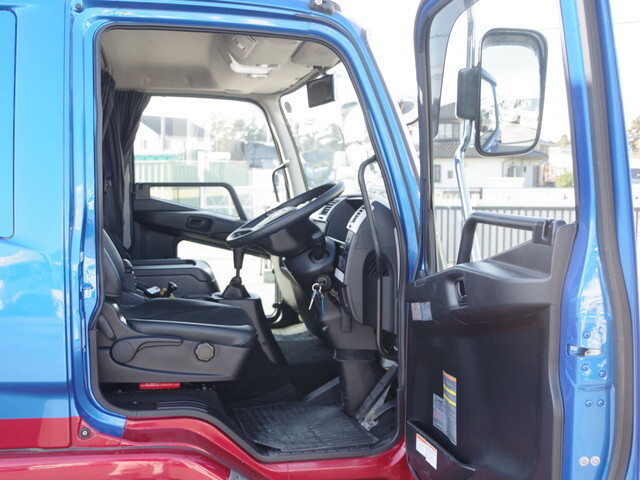 三菱ふそうファイターアルミバン中型（4t）[写真37]