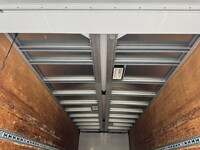 いすゞフォワードアルミウイング中型（4t）[写真12]