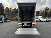 いすゞフォワードアルミウイング中型（4t）[写真16]