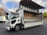 いすゞフォワードアルミウイング中型（4t）[写真01]