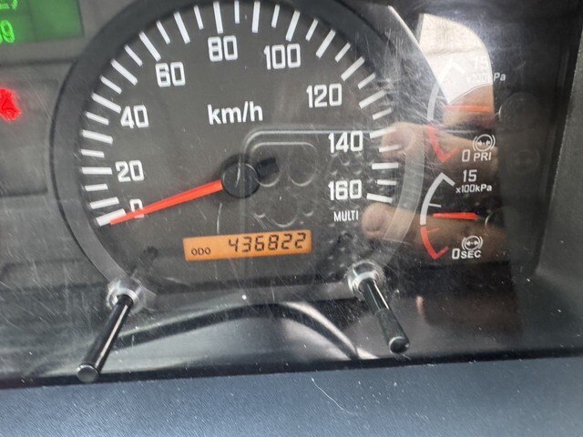 いすゞフォワードアルミウイング中型（4t）[写真20]