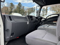 いすゞフォワードアルミウイング中型（4t）[写真28]