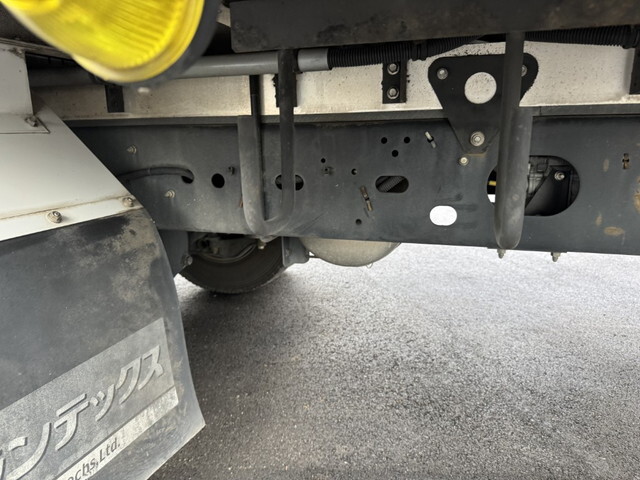いすゞフォワードアルミウイング中型（4t）[写真34]
