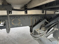 いすゞフォワードアルミウイング中型（4t）[写真36]