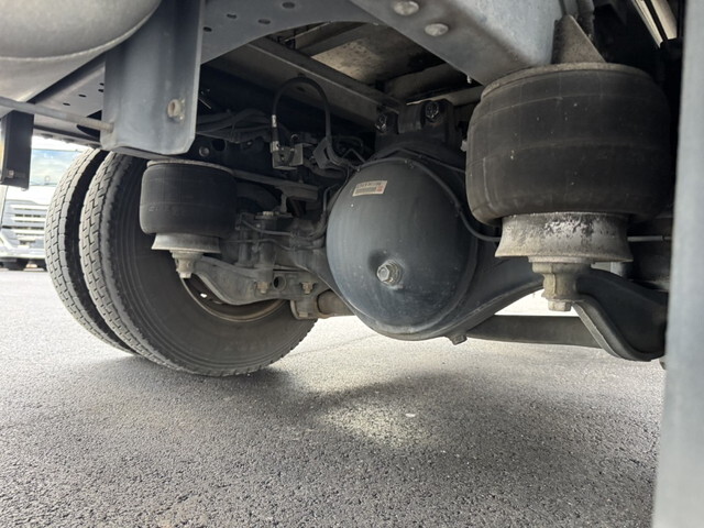 いすゞフォワードアルミウイング中型（4t）[写真36]