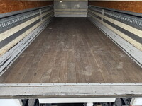 いすゞフォワードアルミウイング中型（4t）[写真10]