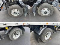 いすゞフォワードアルミブロック中型（4t）[写真24]