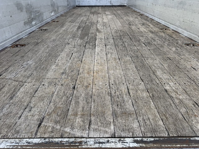 いすゞフォワードアルミブロック中型（4t）[写真07]