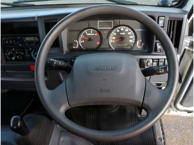 いすゞエルフ平ボディ小型（2t・3t）[写真25]