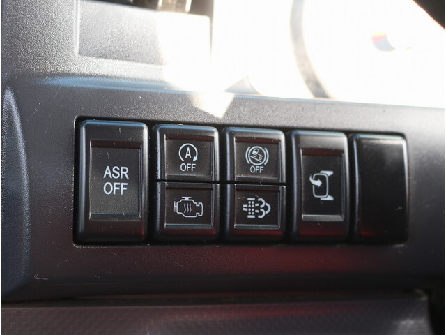 いすゞエルフ平ボディ小型（2t・3t）[写真30]