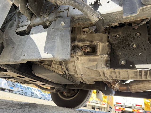 いすゞエルフアルミブロック小型（2t・3t）[写真13]