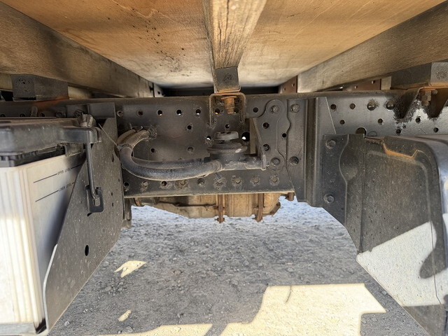 いすゞエルフアルミブロック小型（2t・3t）[写真18]