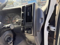 いすゞエルフアルミブロック小型（2t・3t）[写真26]