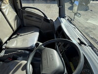 いすゞエルフアルミブロック小型（2t・3t）[写真28]