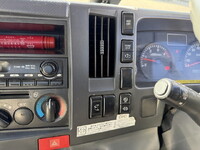 いすゞエルフアルミブロック小型（2t・3t）[写真30]