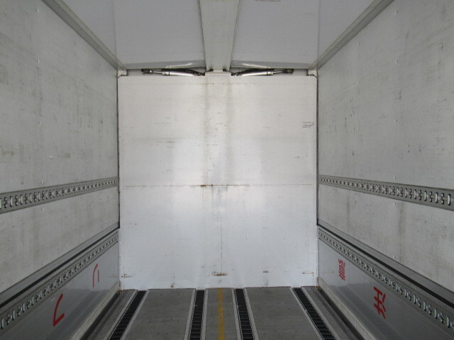 日野プロフィアアルミウイング大型（10t）[写真12]