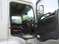 日野プロフィアアルミウイング大型（10t）[写真27]