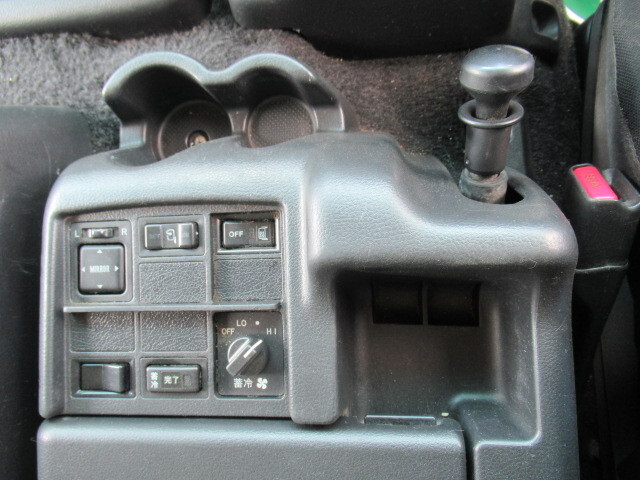 日野プロフィアアルミウイング大型（10t）[写真36]