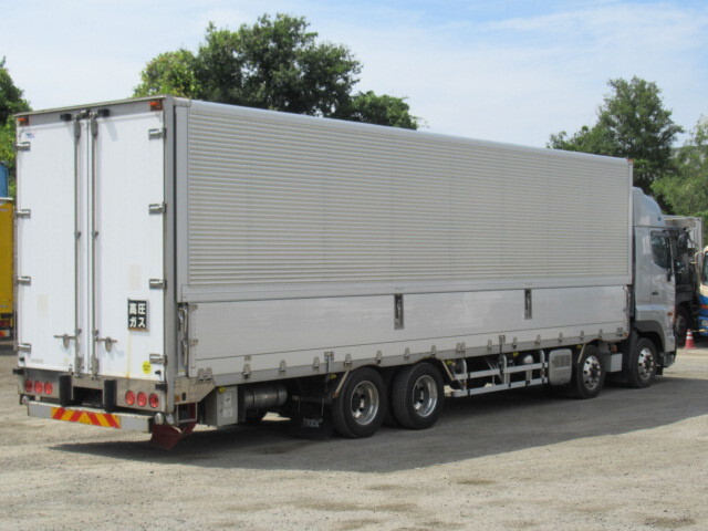 日野プロフィアアルミウイング大型（10t）[写真04]