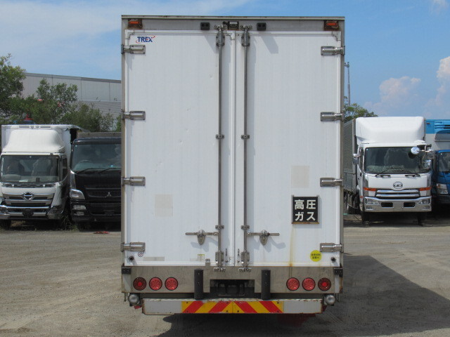 日野プロフィアアルミウイング大型（10t）[写真05]