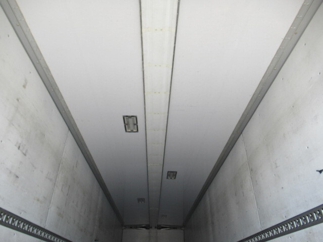 日野プロフィアアルミウイング大型（10t）[写真09]