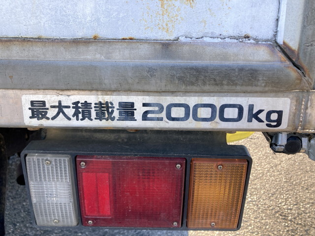 いすゞエルフパネルバン小型（2t・3t）[写真15]